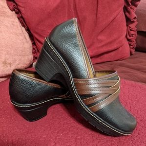 Black and tan wedge Shoes